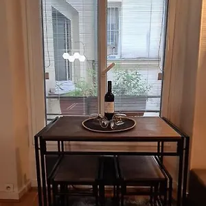  Appartement Cozy Heart Of Paris, 3 Mins Louvre France